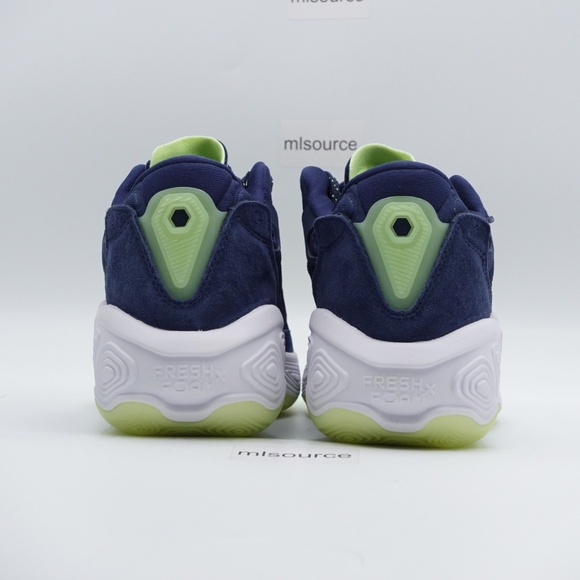 NEW Men\'s New Balance Fresh Foam BB V2 Basketball Shoes BBFRSHC2 Navy main image 9